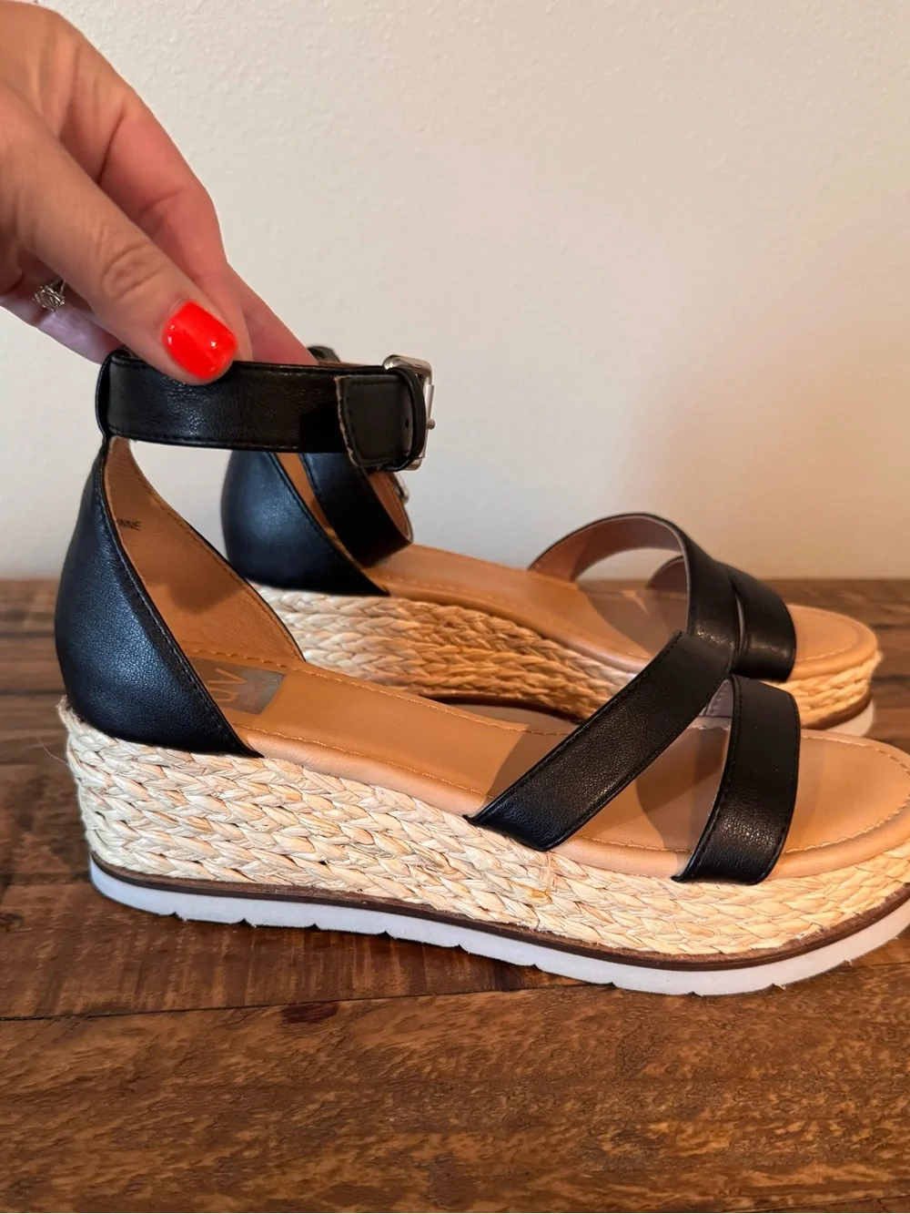 DV by Dolce Vita chic ankle